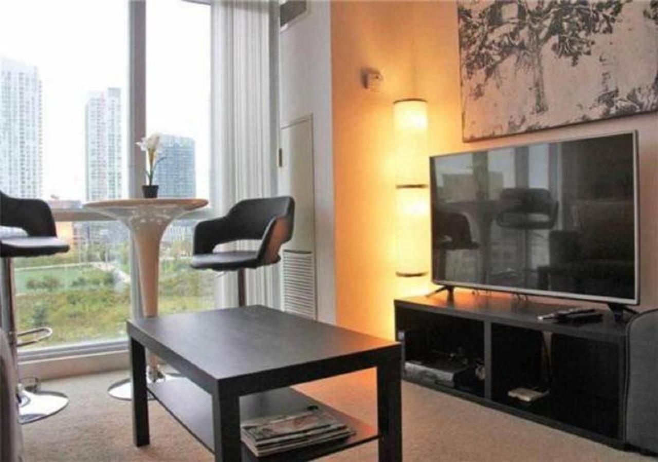 Micasa Suites - Stylish Condo By Cn Tower โตรอนโต ภายนอก รูปภาพ