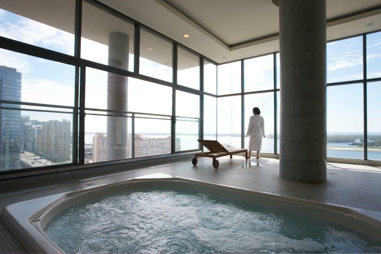 Micasa Suites - Stylish Condo By Cn Tower โตรอนโต ภายนอก รูปภาพ
